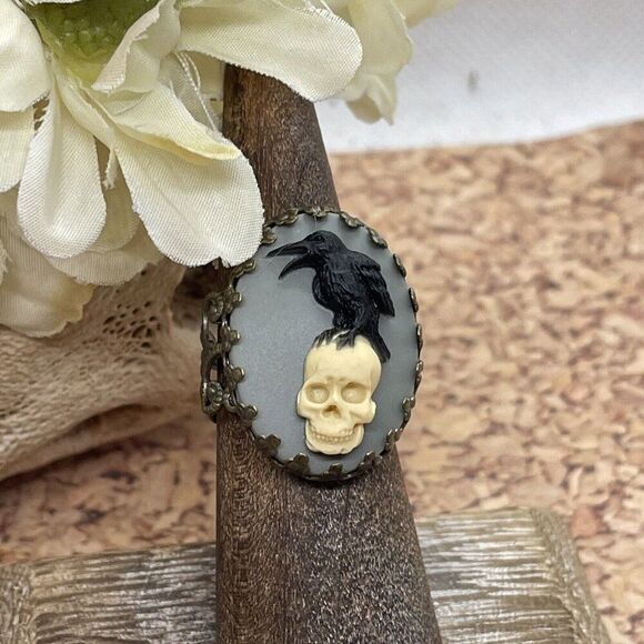 Renaissance CAMEO Skull Black Crow Raven gothic Ring Adjustable Christmas gift - Picture 5 of 16